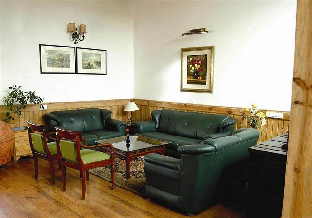 Welcomheritage Windsor Lodge Раникет Екстериор снимка