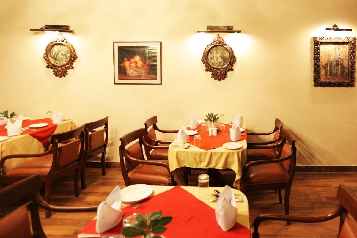 Welcomheritage Windsor Lodge Раникет Екстериор снимка